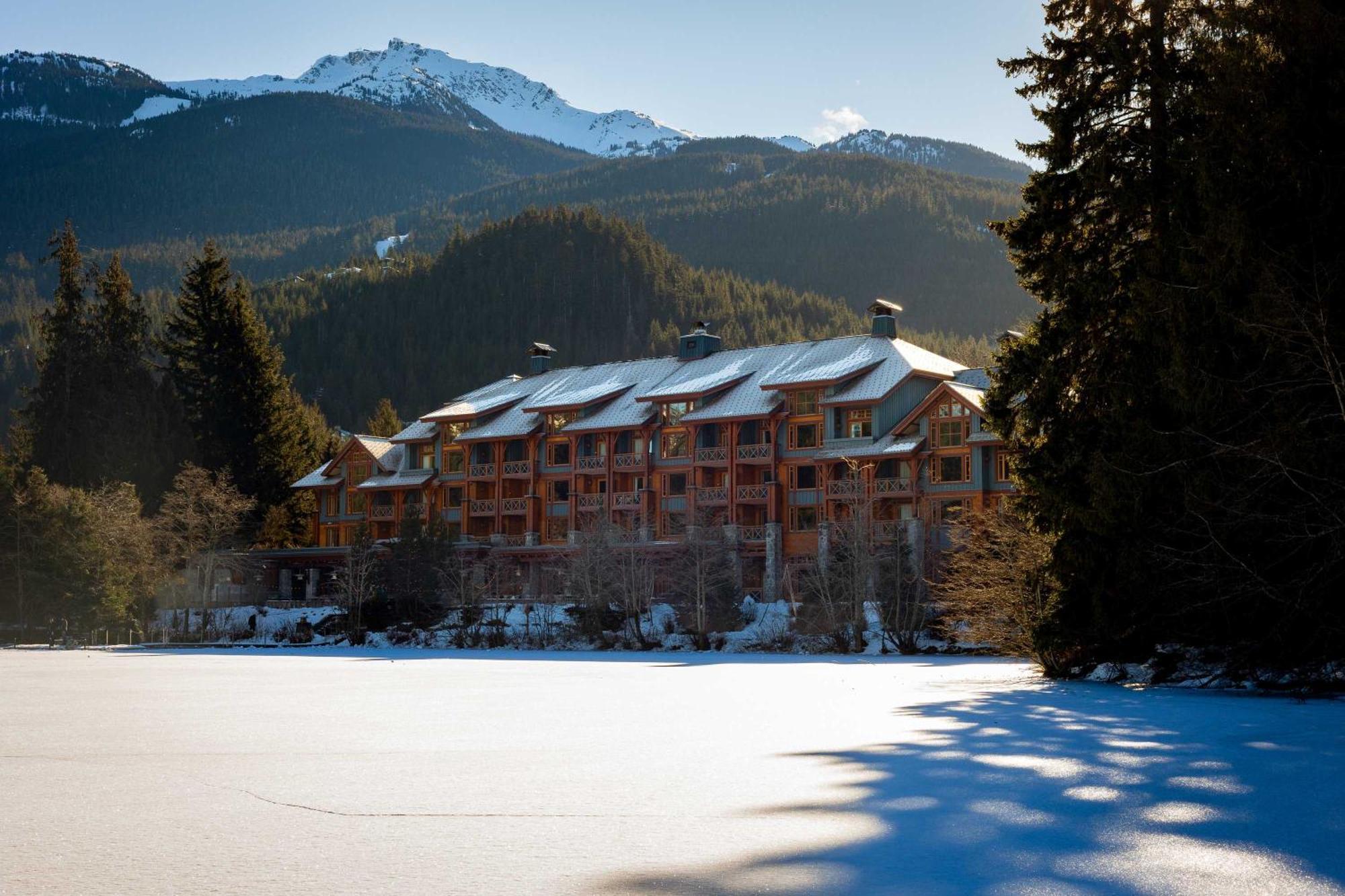 Nita Lake Lodge Уислър Екстериор снимка